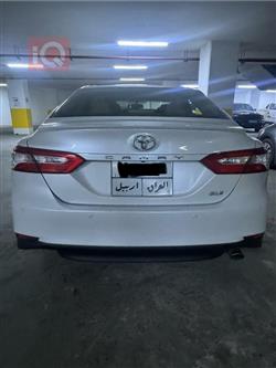 تۆیۆتا کامری